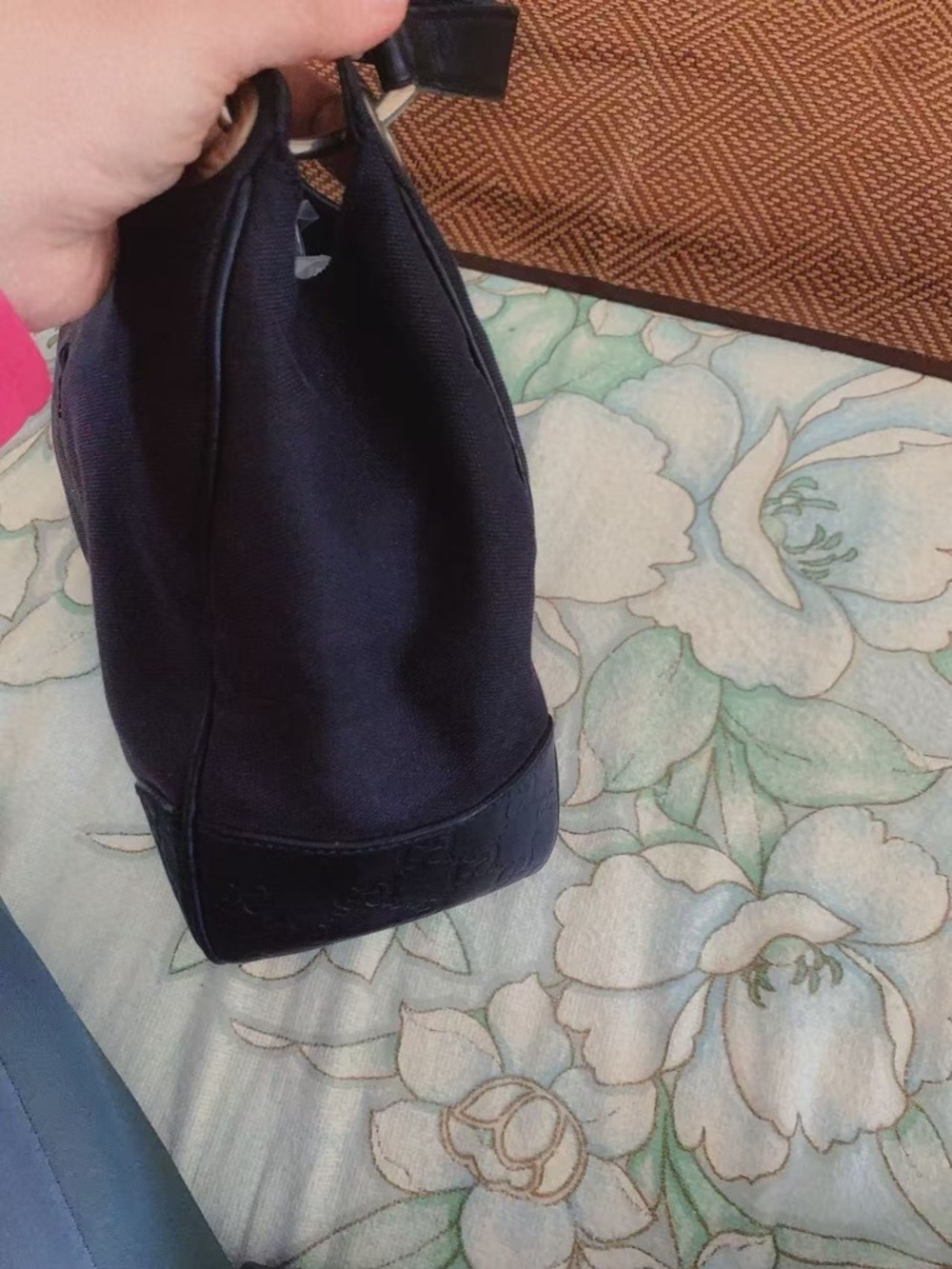 Gucci GG-Signature Trimmed Colbert Hobo bag in black‎ - Picture 14 of 16